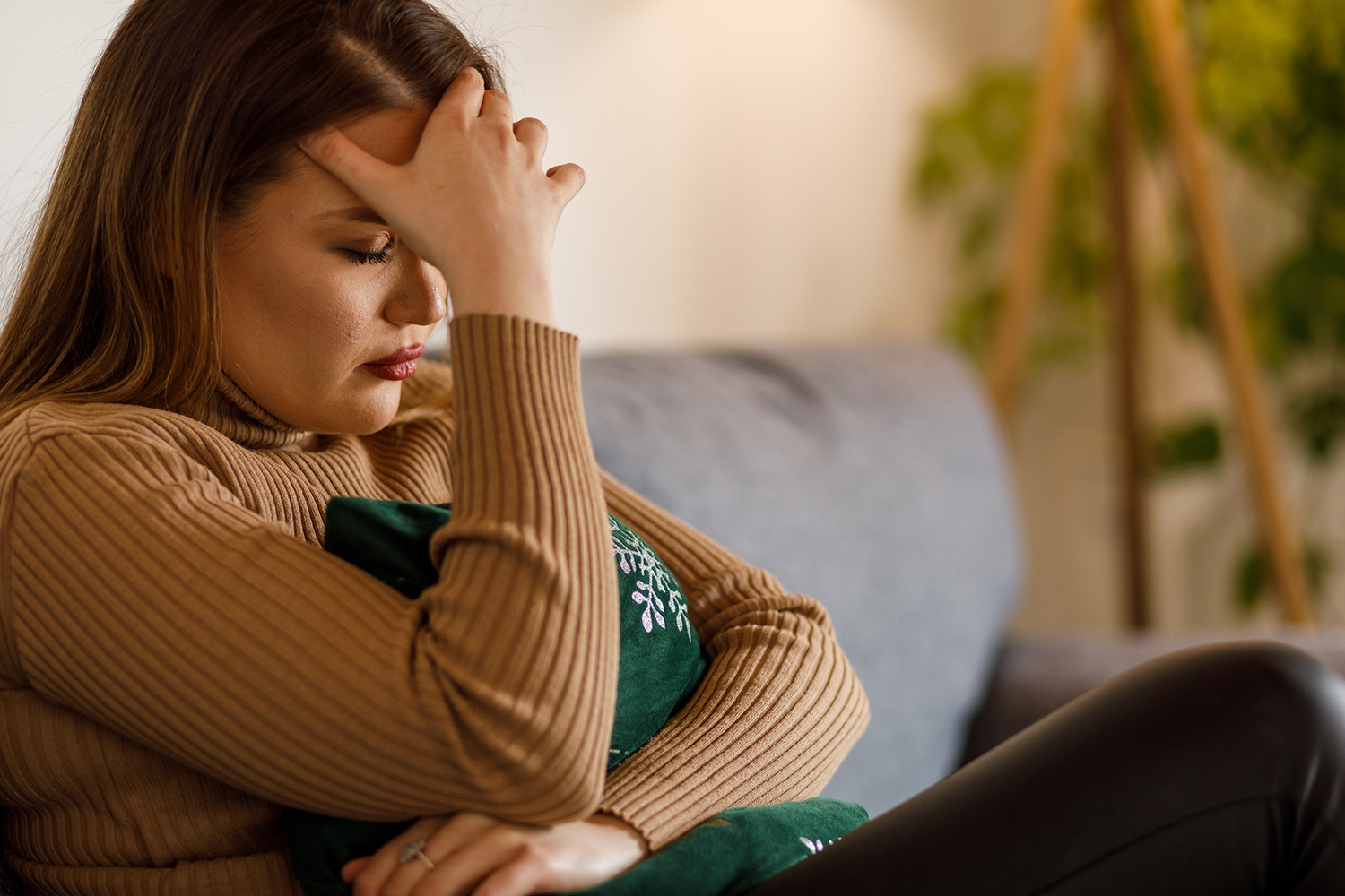 Intrusive Thoughts After Baby: What They Mean and How Therapy Can Help