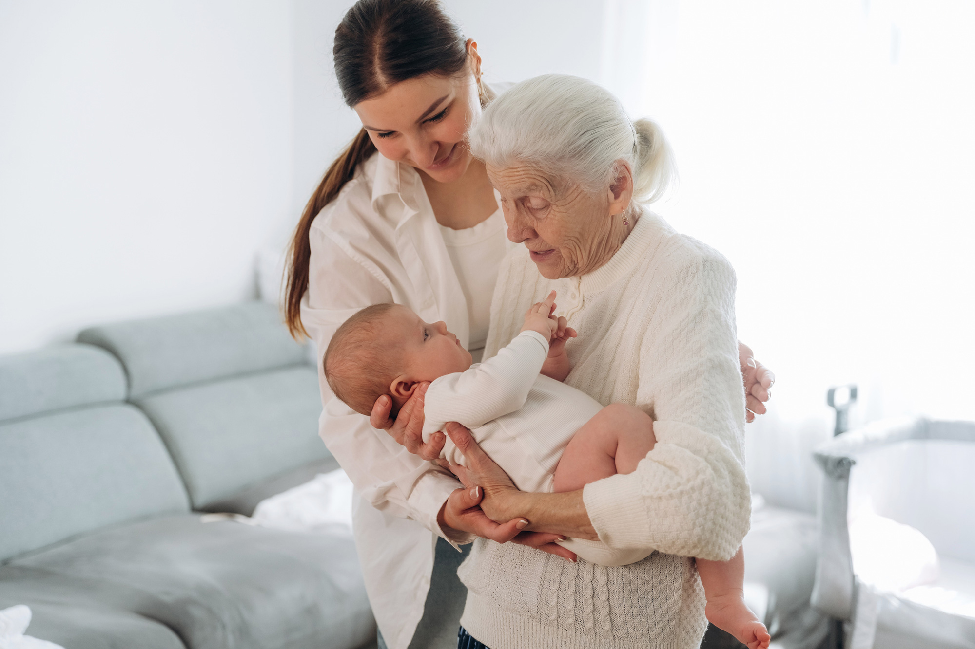 5 Boundaries Every New Parent Can Set When Visitors Want to Meet the Baby